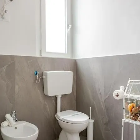 Urban Retreat Metro -700m Διαμέρισμα *